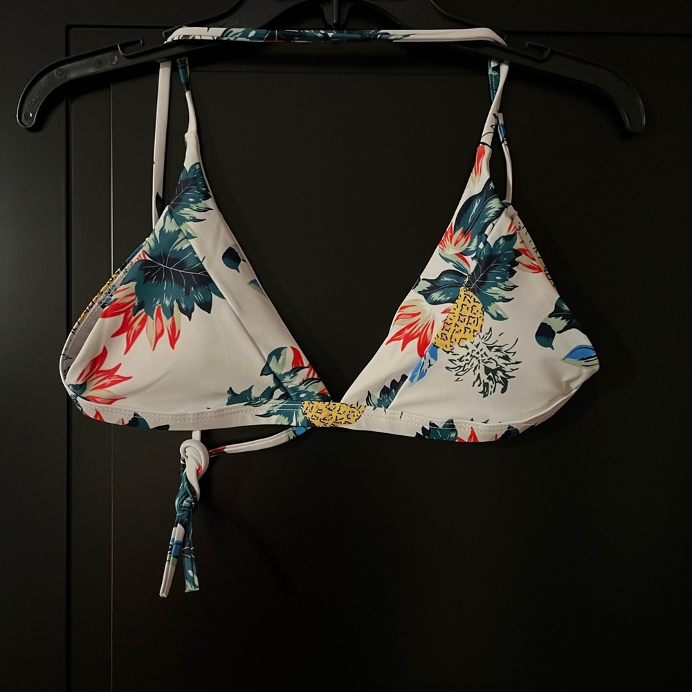 Tie back crisscross bikini top